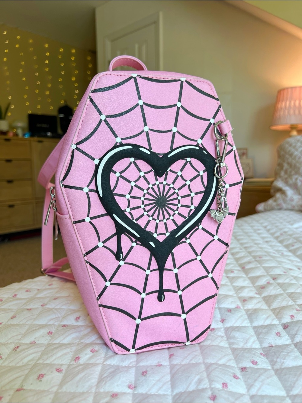 Monster High Draculaura Pink Coffin Mini Backpack Hot Topic Cosplay Bag Purse - Picture 2 of 9